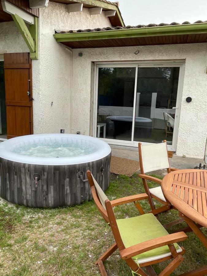 Au Calme Avec Piscine, Grand Jardin Et Independant Villa *