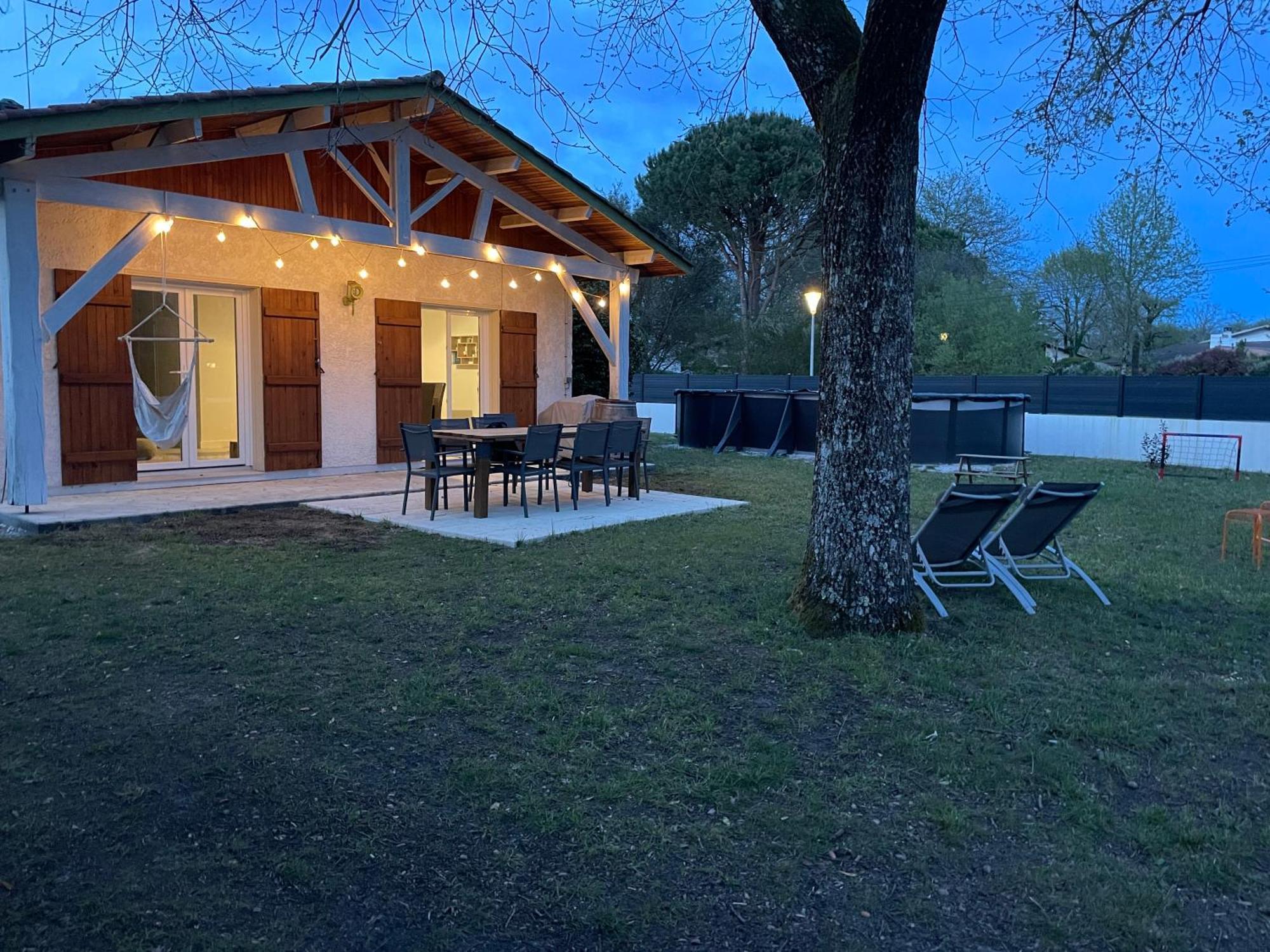 Au Calme Avec Piscine, Grand Jardin Et Independant Villa *